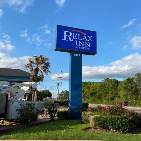 Relax Inn & Suites Angleton Exterior photo